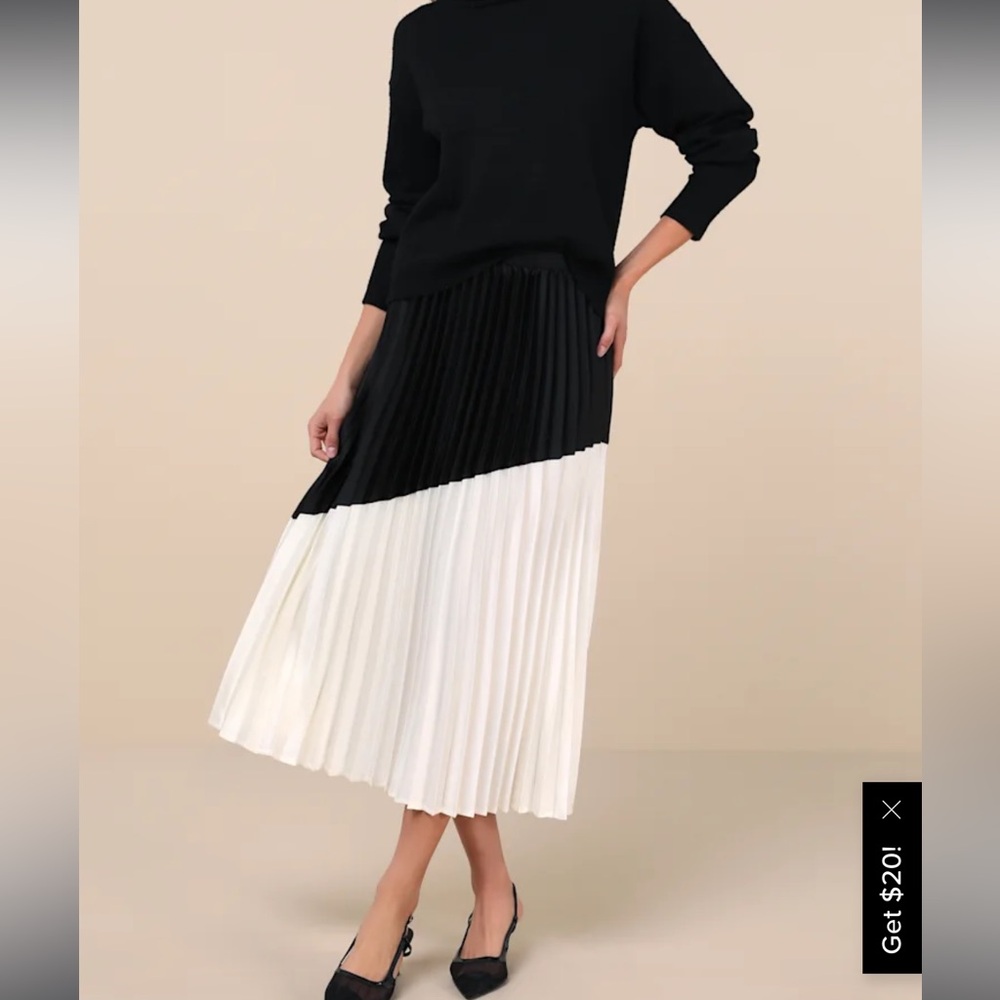 Express Black and Ivory Color Block Satin Pleated Midi Skirt size XS